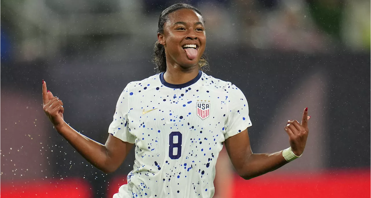 Jaedyn Shaw continues hot streak as USWNT tops Canada in rain-soaked Gold Cup semifinal