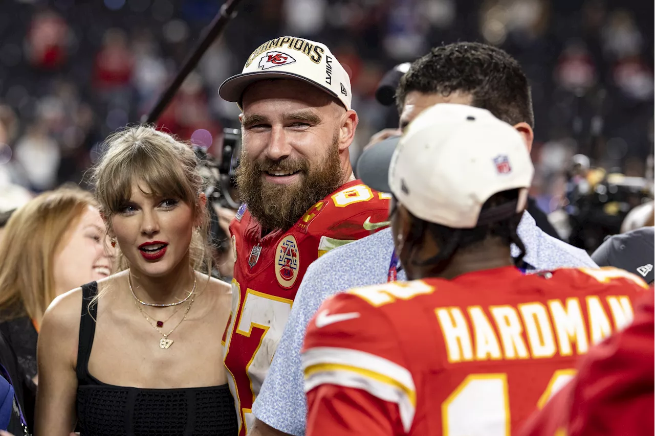 Video of Travis Kelce Dancing at Taylor Swift Concert Goes Viral