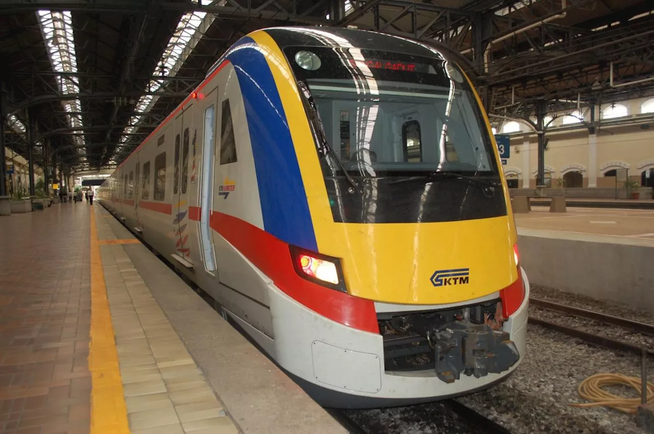 Transport ministry says it plans to refurbish older ETS, Komuter trains to improve frequency of rail service