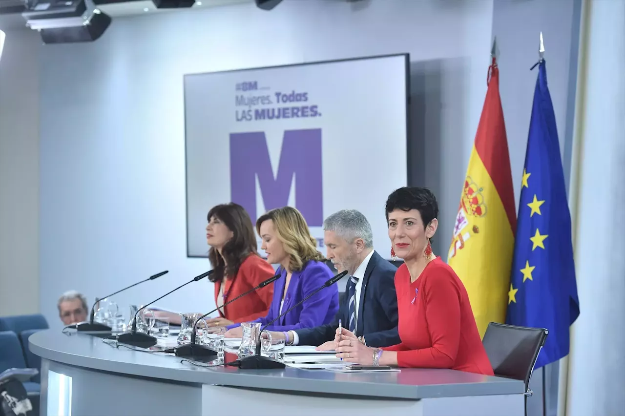 El Gobierno aprueba la ley de Trata y activa una batería de medidas feministas por el 8M