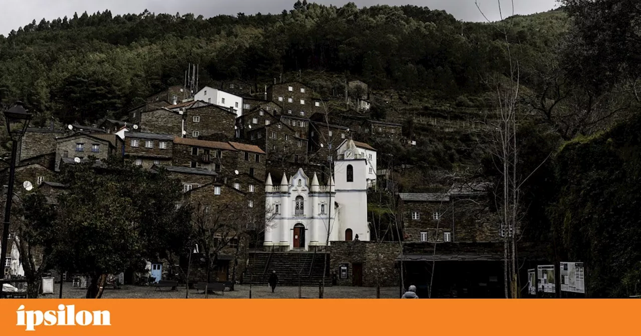 A arquitectura invisível que dá vida nova à aldeia histórica do Piódão