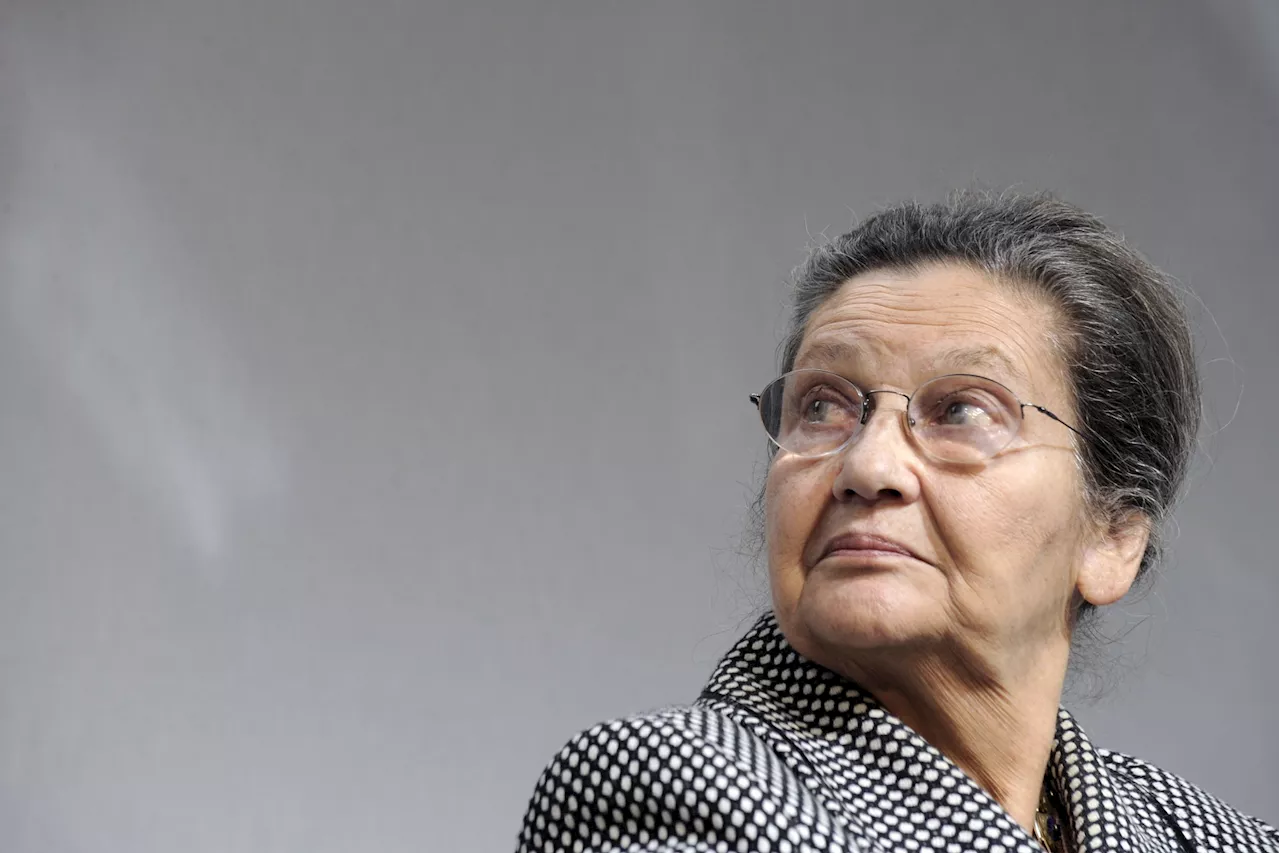  'Une mise en scène macabre' : une statue de Simone Veil vandalisée à La Roche-sur-Yon