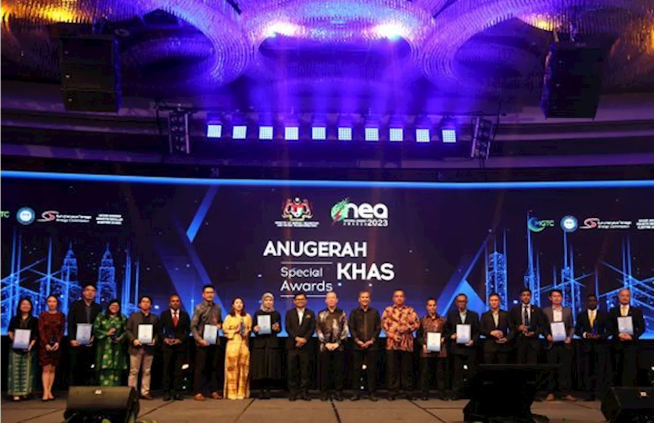 2023 National Energy Awards recognises green industry players, says Fadillah