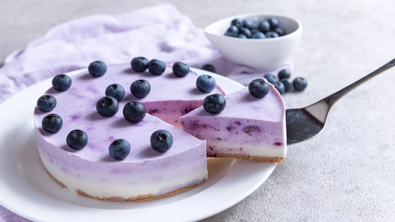 Rezept: Leichte Blaubeer-Joghurt-Torte ohne Backen