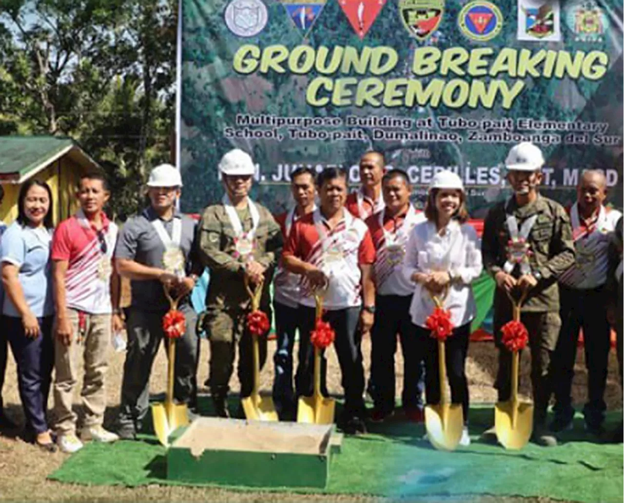 Army engineers build multipurpose hall in Zambo Sur town