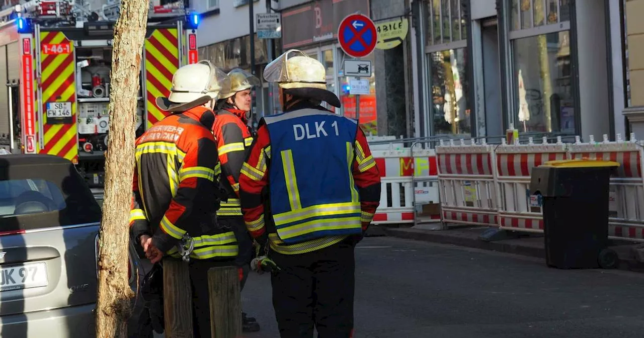 Ausgesperrt und Pizza im Ofen: Rettungseinsatz in Saarbrücken