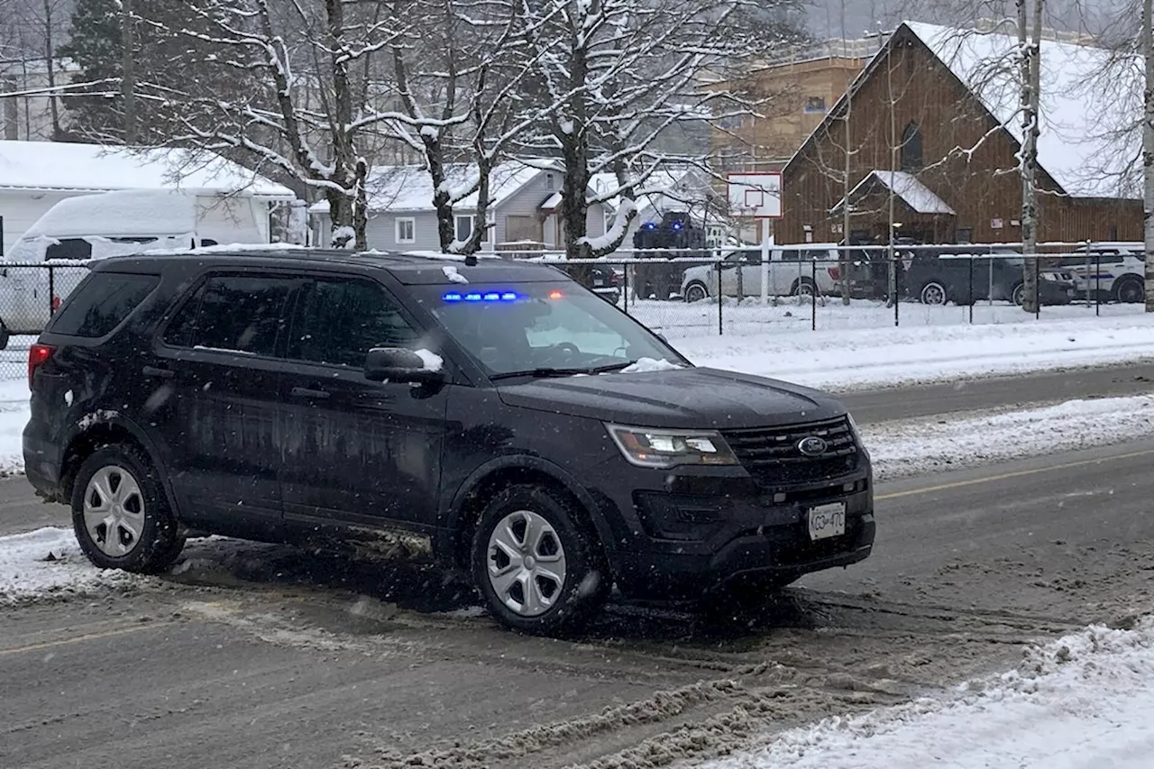 Heavily armed police descend again upon downtown Terrace location