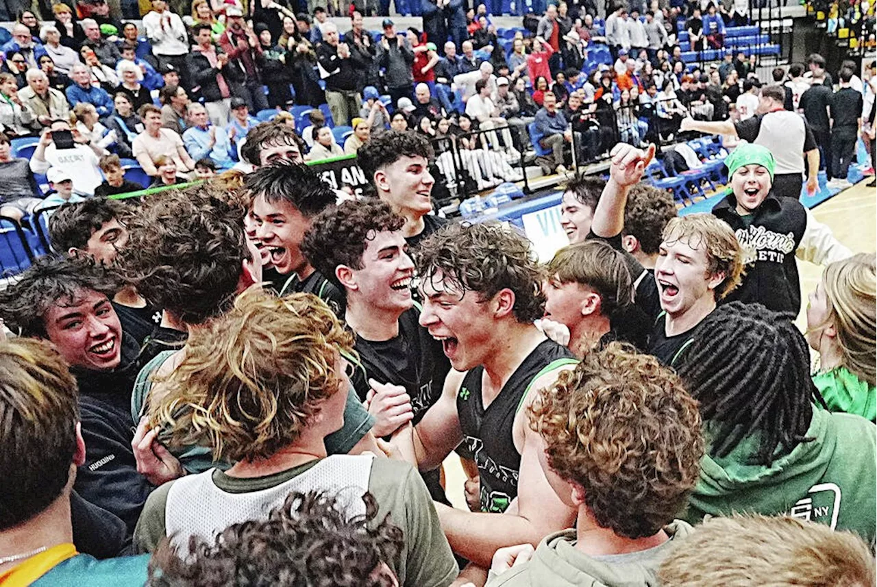 Dover Bay, Brentwood advance to B.C. high school basketball championship games while Oak Bay falls