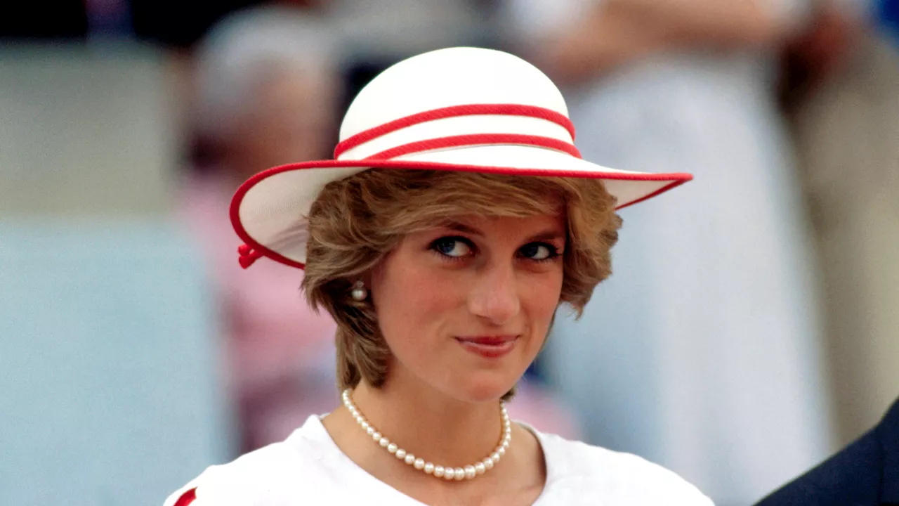 Charles Spencer Shares a Rare Photo of Princess Diana and Their Mother, Frances Shand Kydd