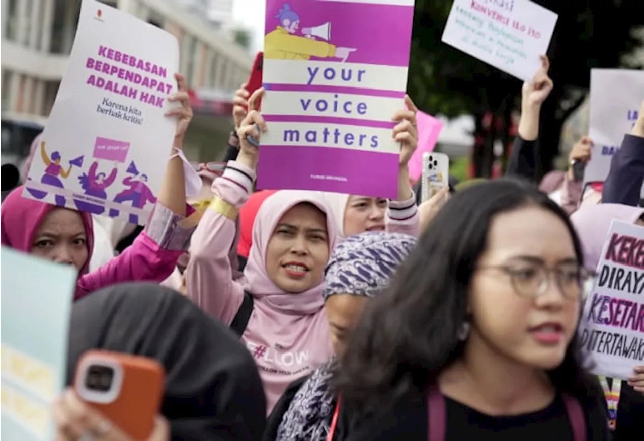 Women mark International Women’s Day by taking part in efforts to combat discrimination