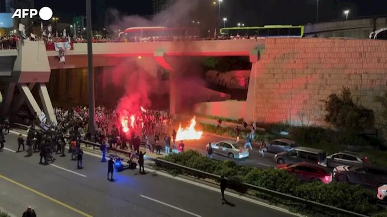 Gerusalemme, nuova protesta contro Netanyahu: scontri tra manifestanti e polizia