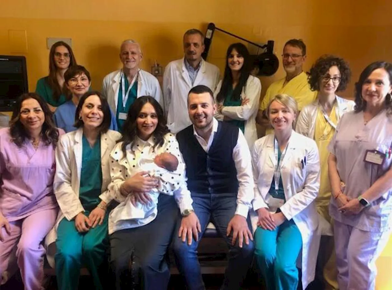 Tumore alla tiroide in gravidanza, medici salvano donna e neonato