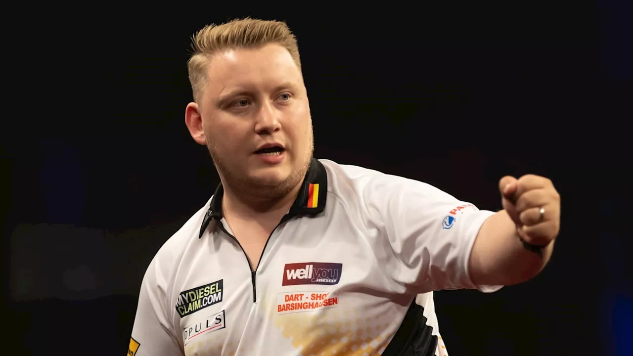 Darts: Deutscher Darts-Star Martin Schindler mit Rekord nach Sieg über Chris Dobey!