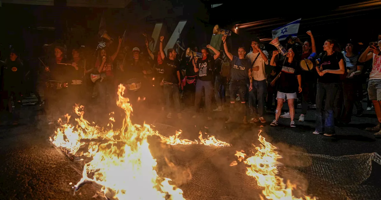 Tens of thousands of Israelis stage largest protest since war began as pressure on Netanyahu mounts