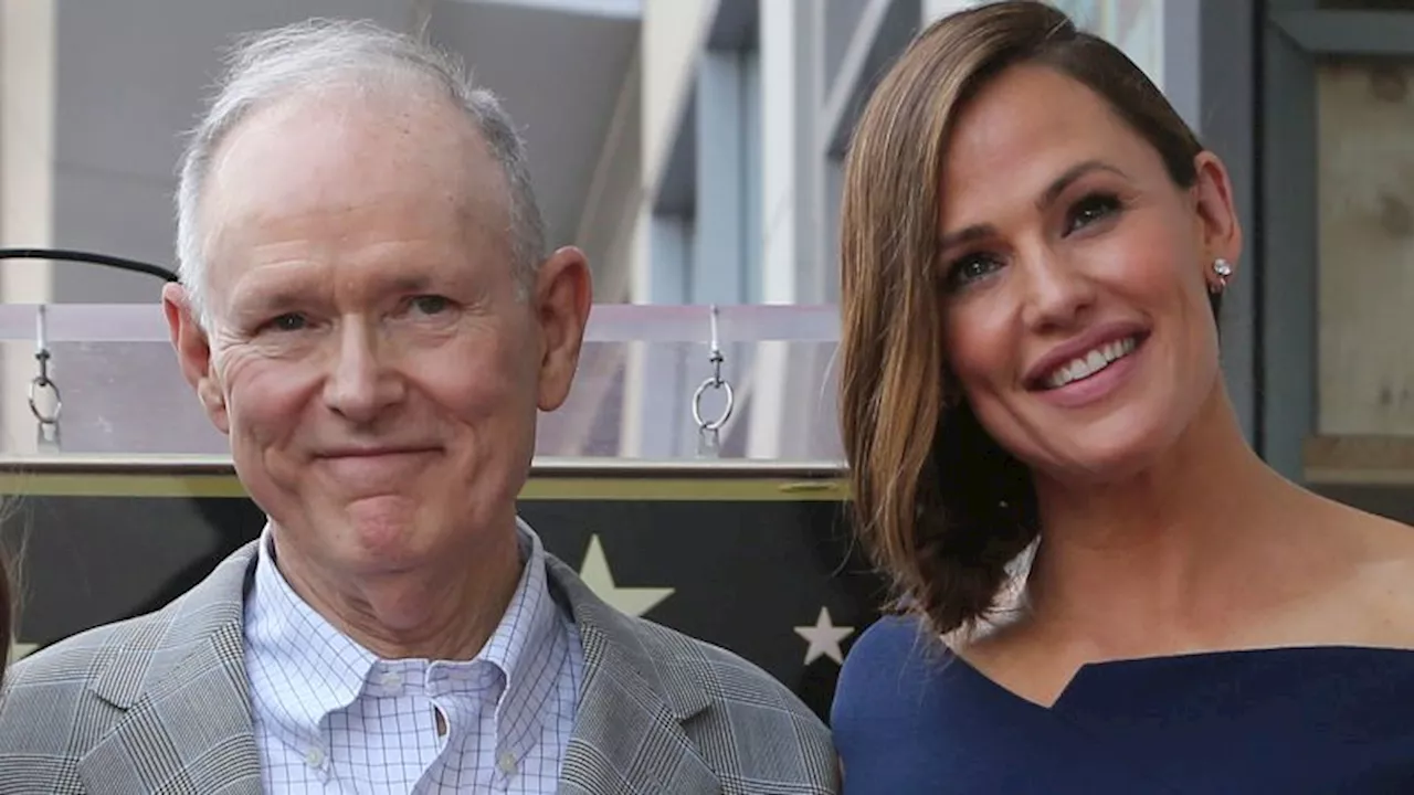 Jennifer Garner mourns her father William Garner after his death at 85