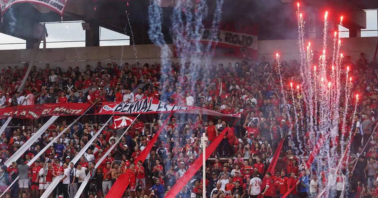 Incidentes con la barra, empujones y violencia en la tribuna de Independiente