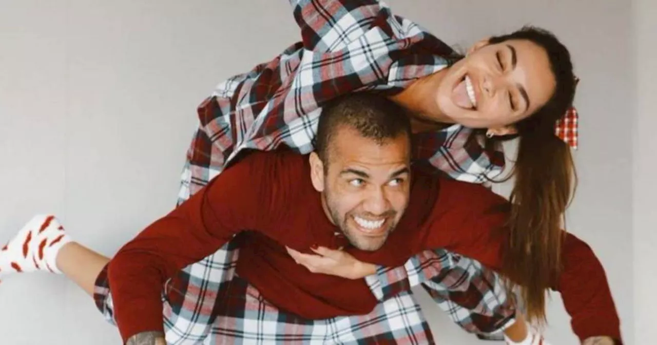 Joana Sanz publica primera foto junto a Dani Alves, en libertad provisional por abuso sexual