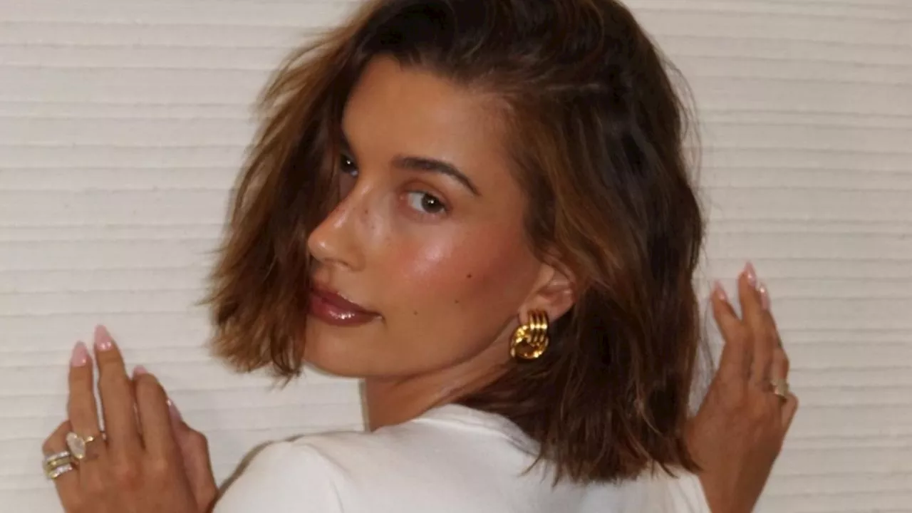 Hailey Bieber sufre grave erupción en el rostro por extraño trastorno de la piel