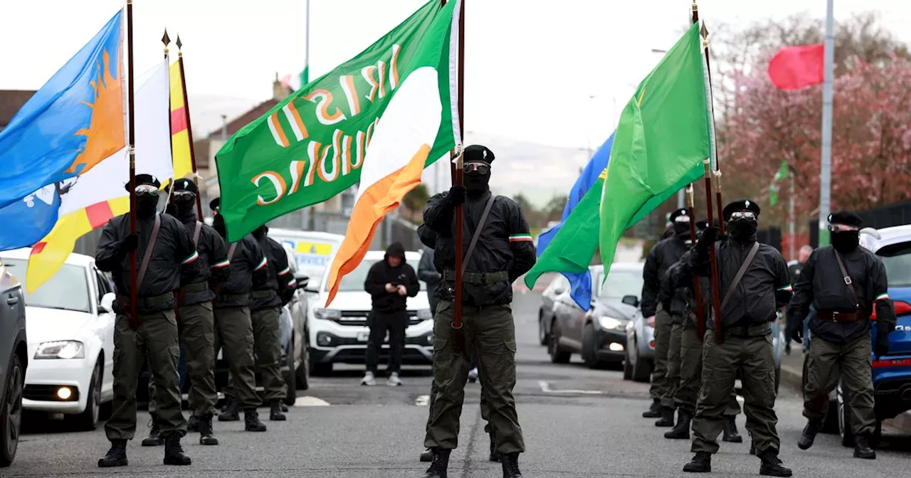 Petrol bombs thrown at media after Easter Rising parade in Derry