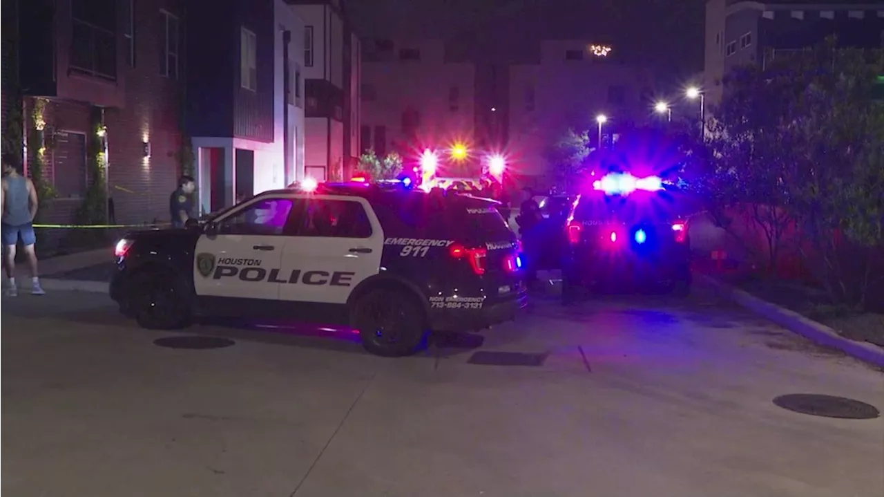 Man shot to death while walking dog outside apartment, Houston police say