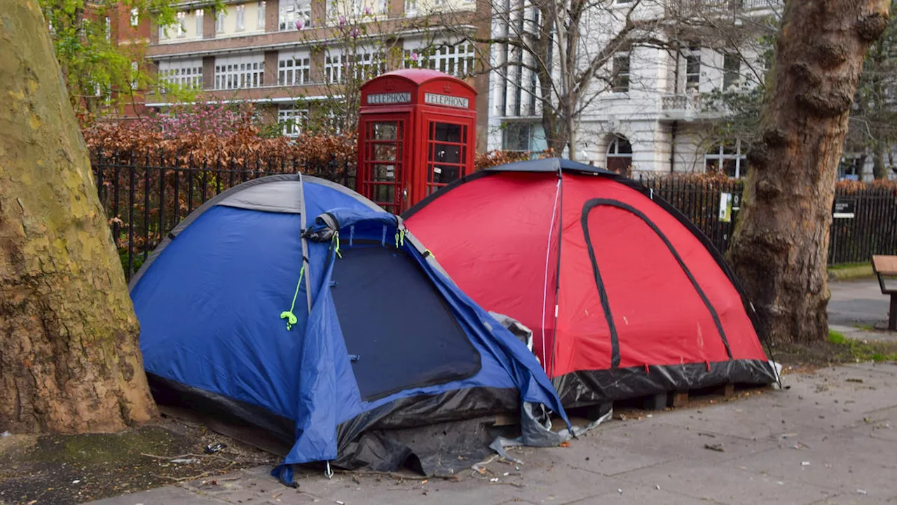 Conservatives 'face backbench backlash' over 'heartless' plans to 'criminalise rough sleeping'