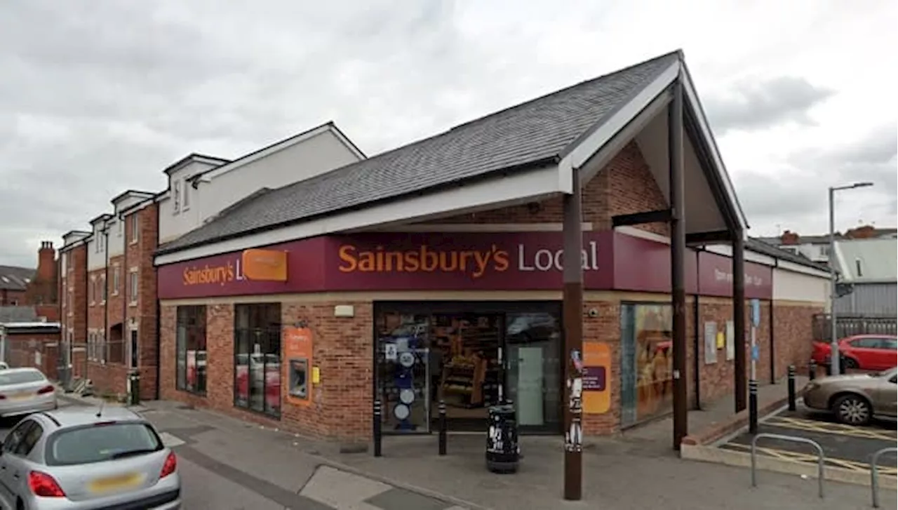 Pet-dog refusal led to Leeds Sainsbury's security guard being slashed by banned thug