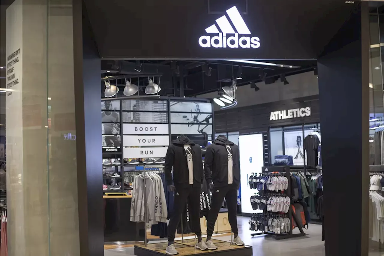 Adidas отказался от номера 44 на форме сборной ФРГ из-за сходства с символом SS