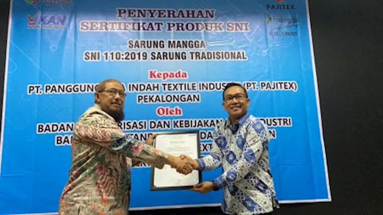 Sarung Tradisional Indonesia Kian Berkibar di Luar Negeri