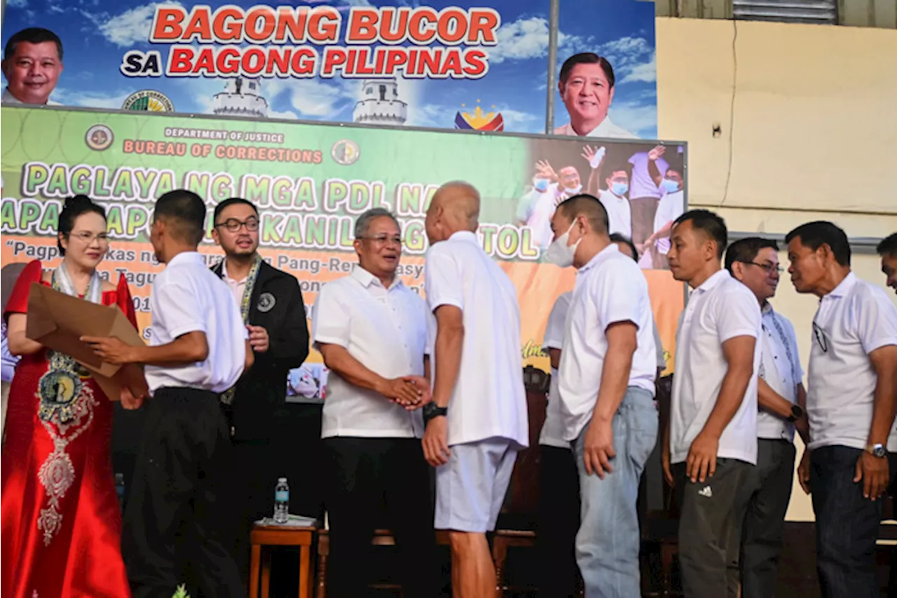 DOJ sets free 783 prisoners in simple rite