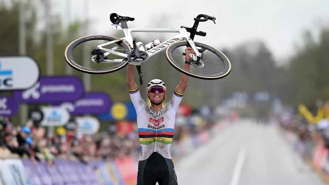 Van der Poel wint Ronde van Vlaanderen voor de derde keer na magistrale solo