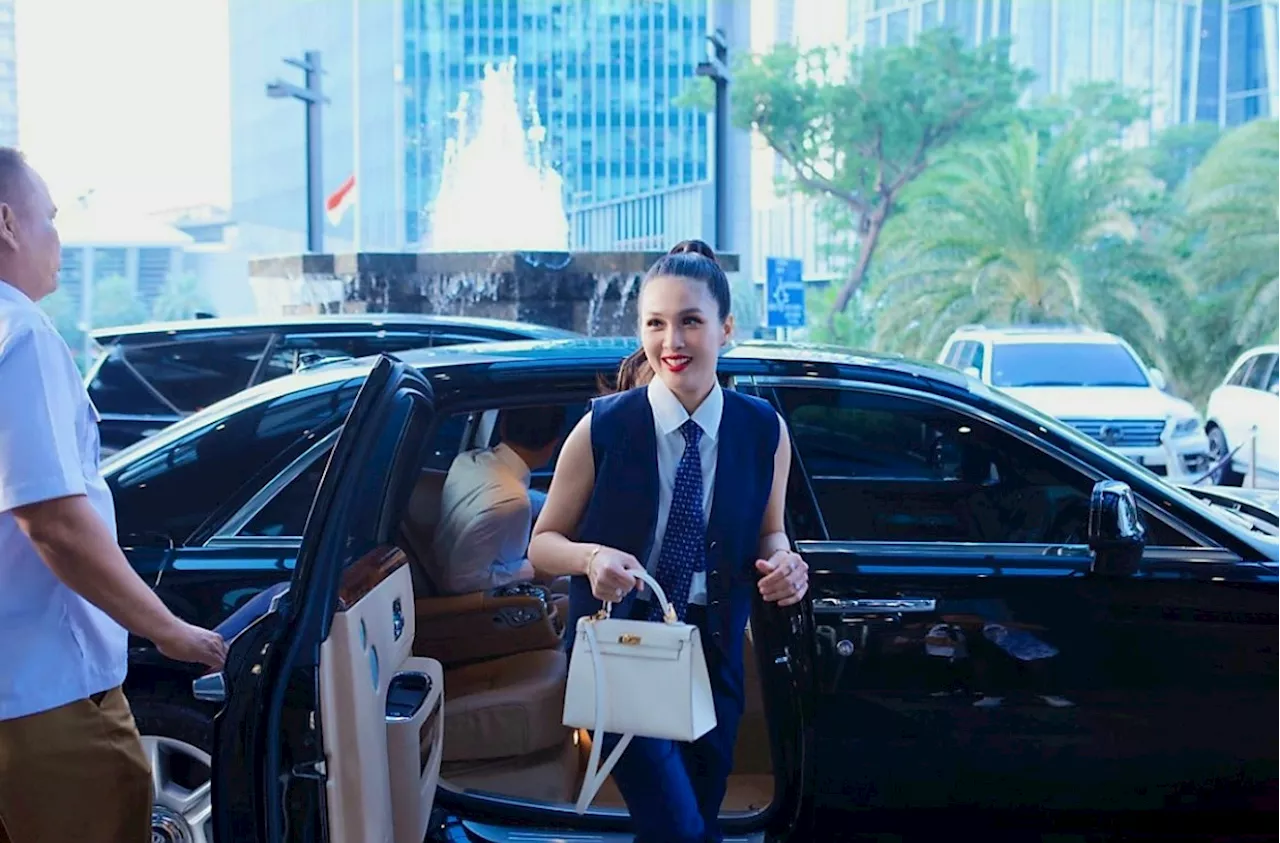 Mobil Rolls-Royce Ghost Hadiah Ultah dari Harvey Moels Bukan Atas Nama Sandra Dewi