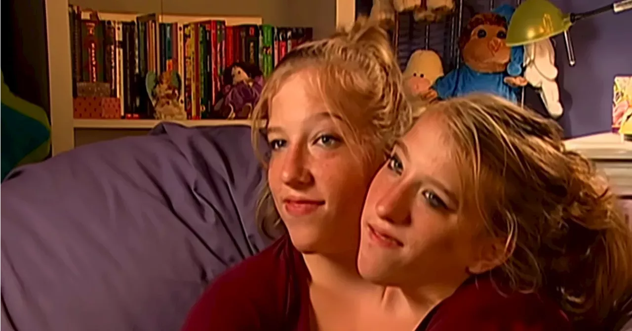 How To Watch Conjoined Twins Abby And Brittany Hensel's Reality Show ...