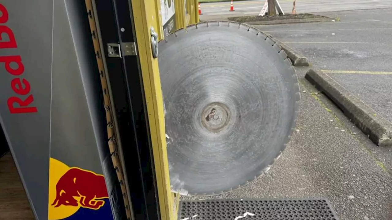 WATCH: Man narrowly misses 4-foot saw blade that got loose from Oregon construction site