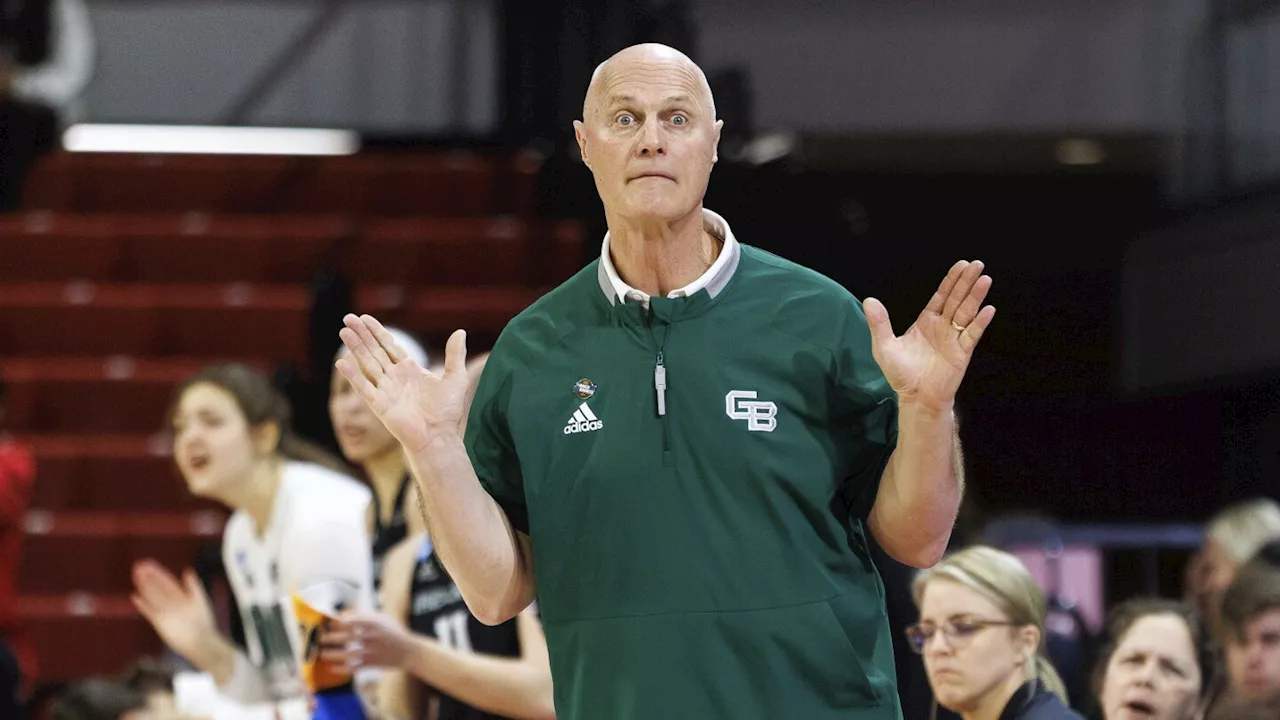 Green Bay's Kevin Borseth retires with 821 wins. He ranks 16th in Division I in career victories