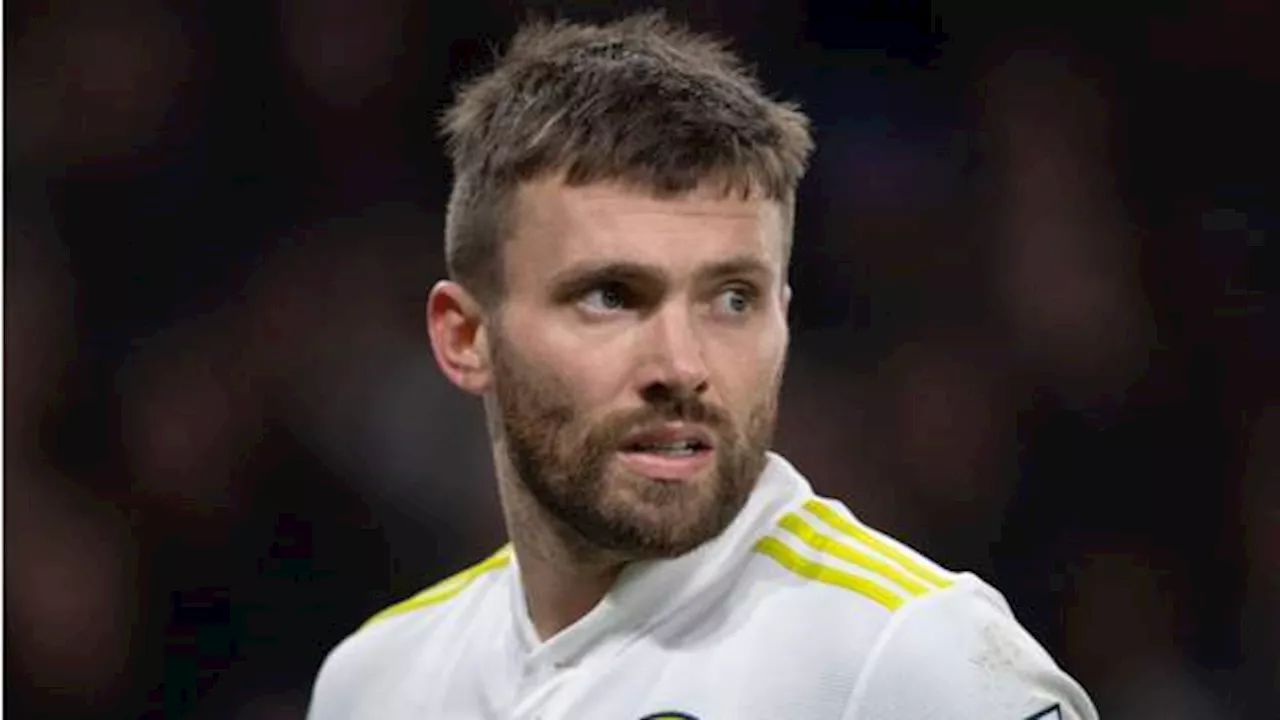 Leeds and Northern Ireland midfielder Stuart Dallas announces retirement