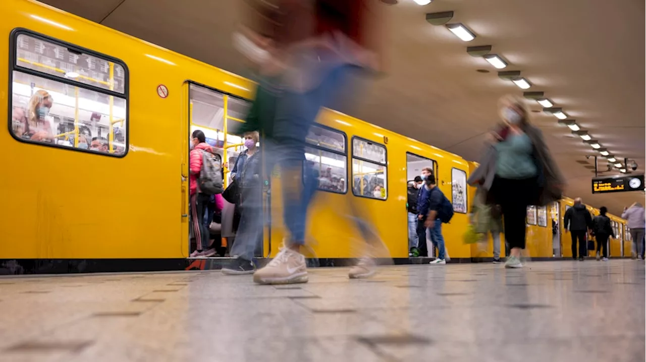 BVG-Chef Henrik Falk reagiert auf Vorwurf gegen U-Bahnfahrer: Kein rassistischer Vorfall