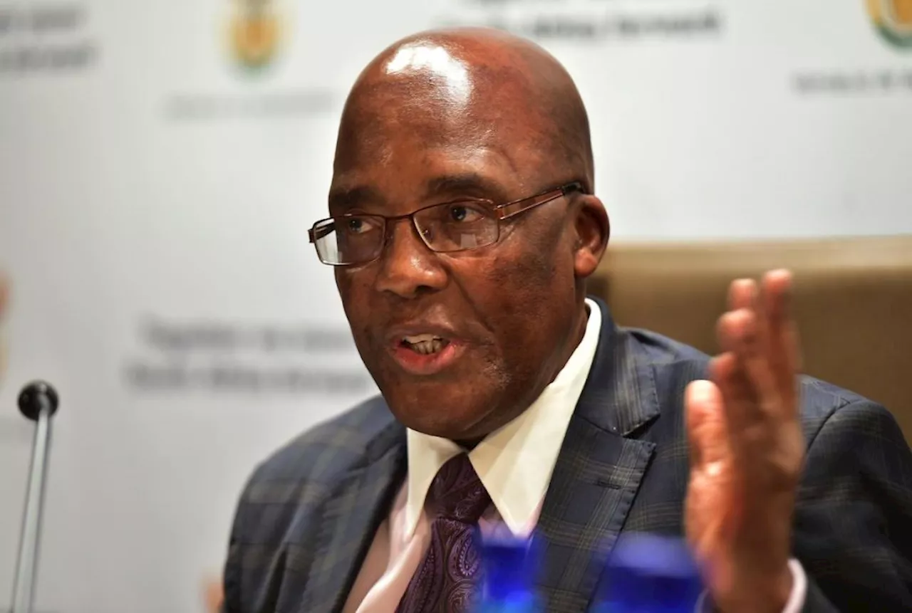 Home Affairs Minister to withdraw new work visa regulations