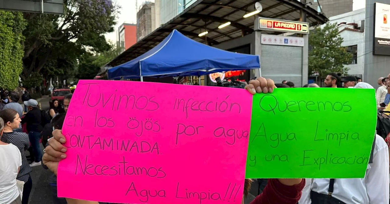 Bloqueo en Insurgentes por agua contaminada en Benito Juárez, ¿dónde está cerrado?