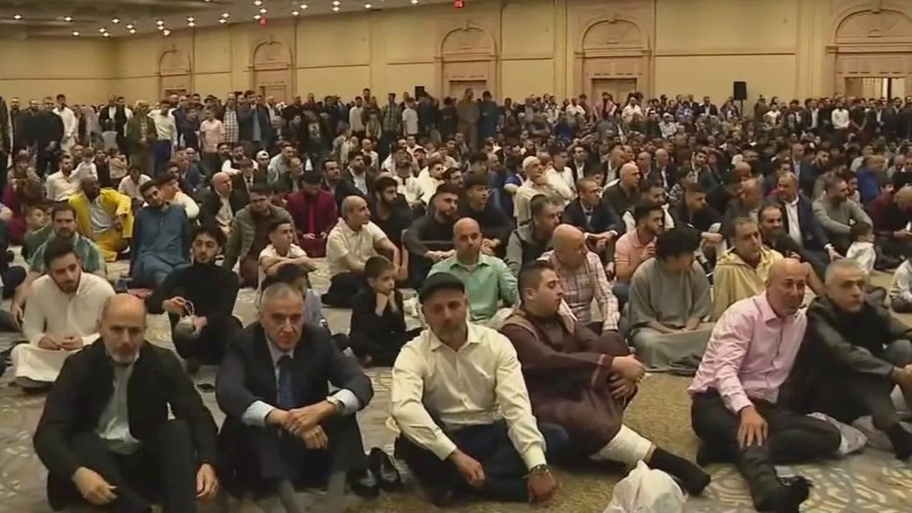 Eid al-Fitr prayer held in Rosemont to celebrate end of Ramadan