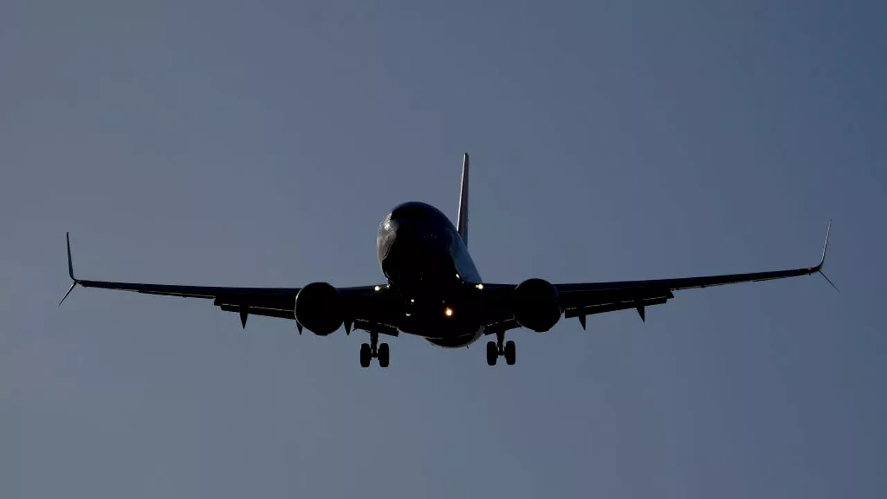 Boeing 737 makes emergency landing in Idaho due to warning light