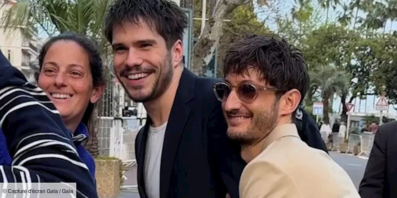 – Standing ovation pour Pierre Niney et François Civil, ils font le show à Canneseries !