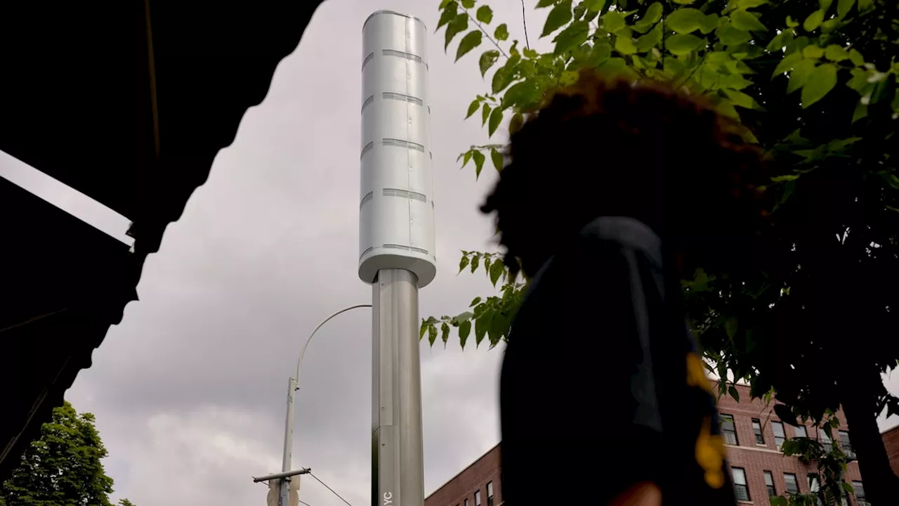 Lots of Tiny 5G Towers Could Increase Your Battery Life by 50%