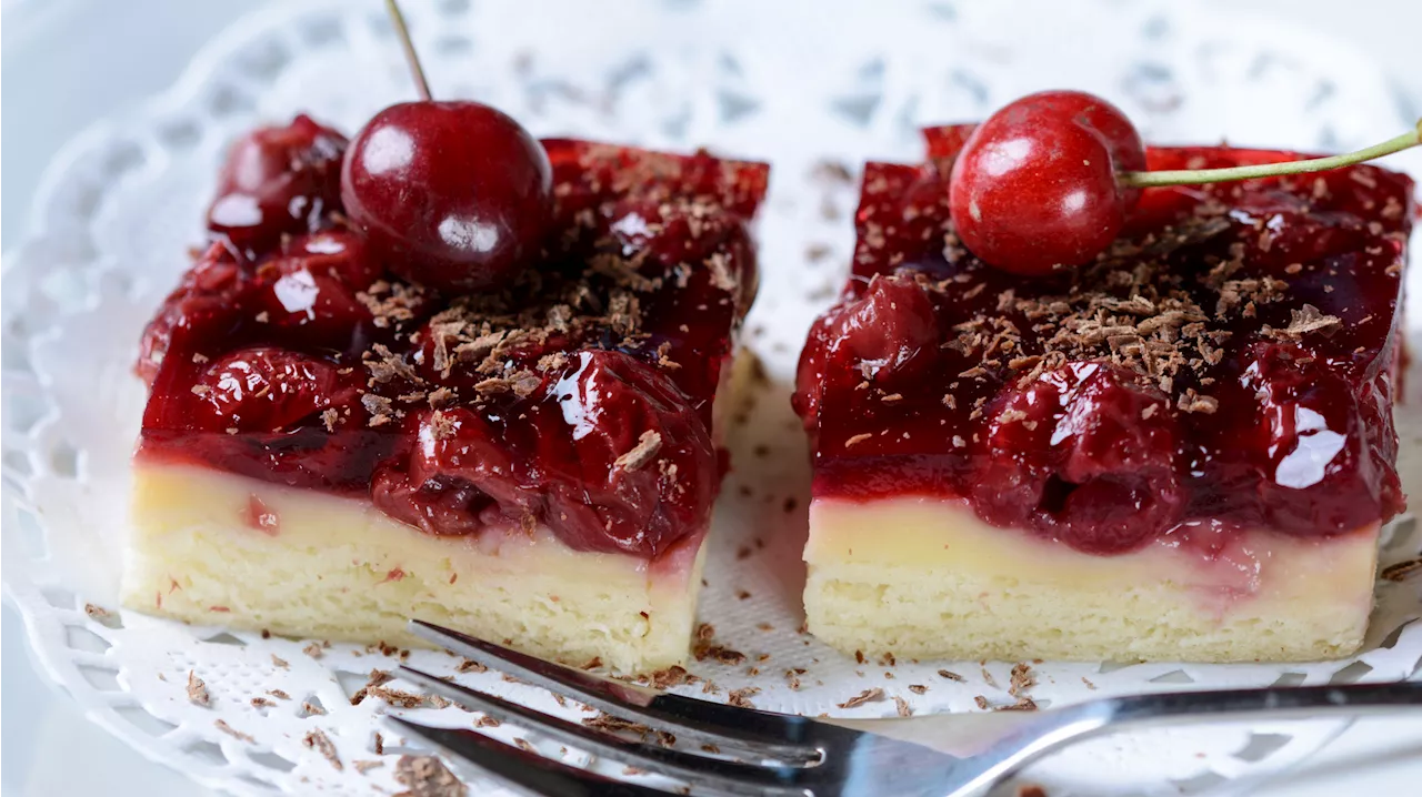 Pudding-Kirschkuchen: Himmlischer Genuss vom Blech