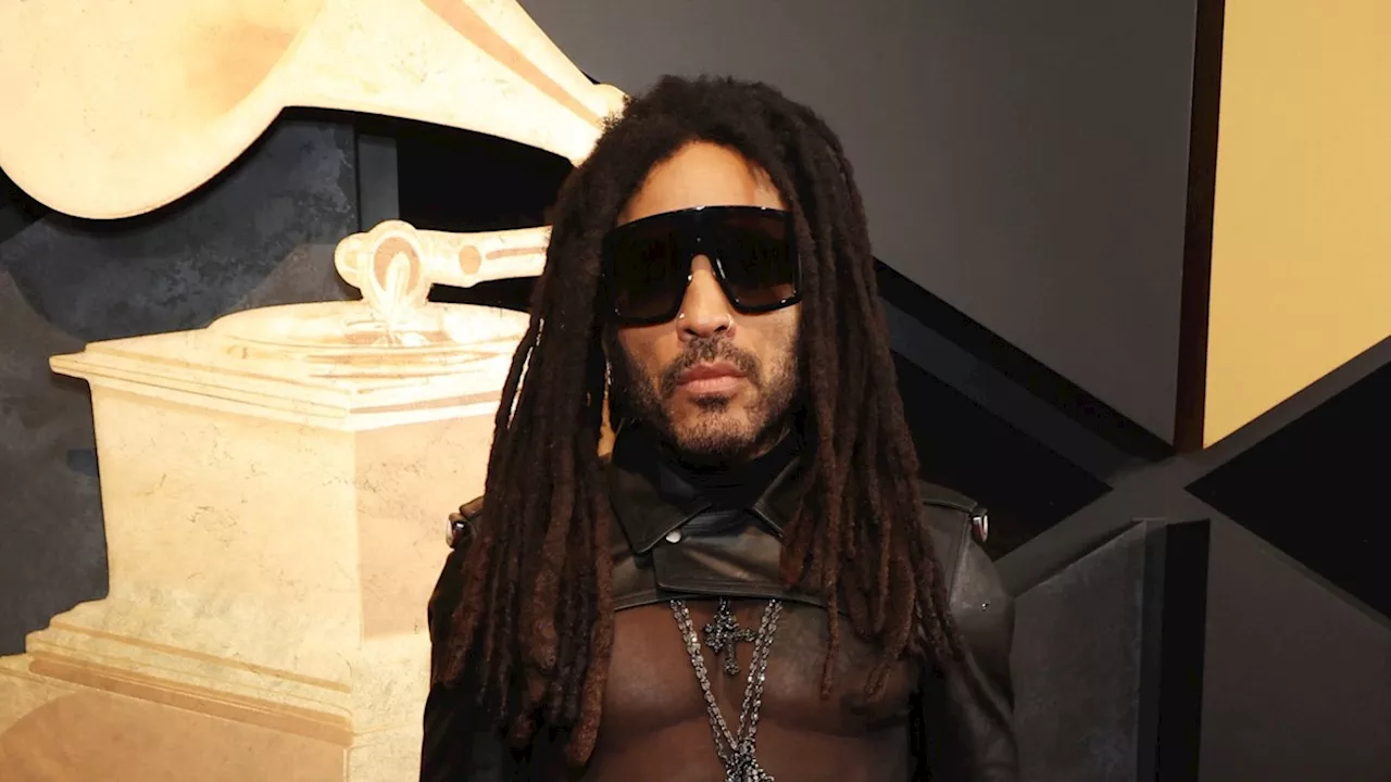 Lenny Kravitz wears skintight leather pants for intense workout