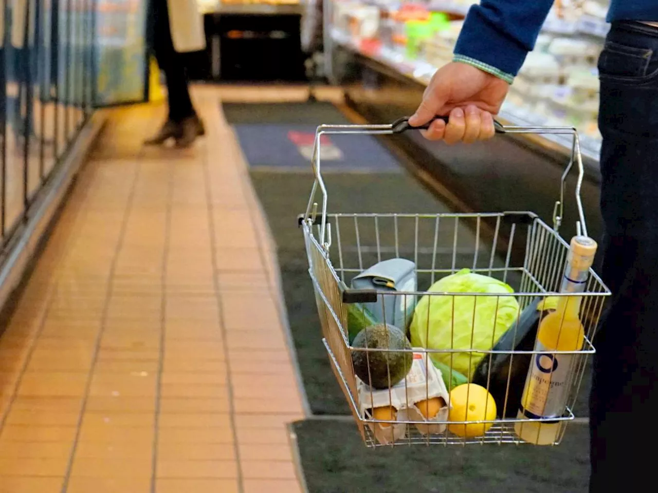 Richiamo del Carrefour: occhio a questo formaggio, ritiro per rischio Listeria