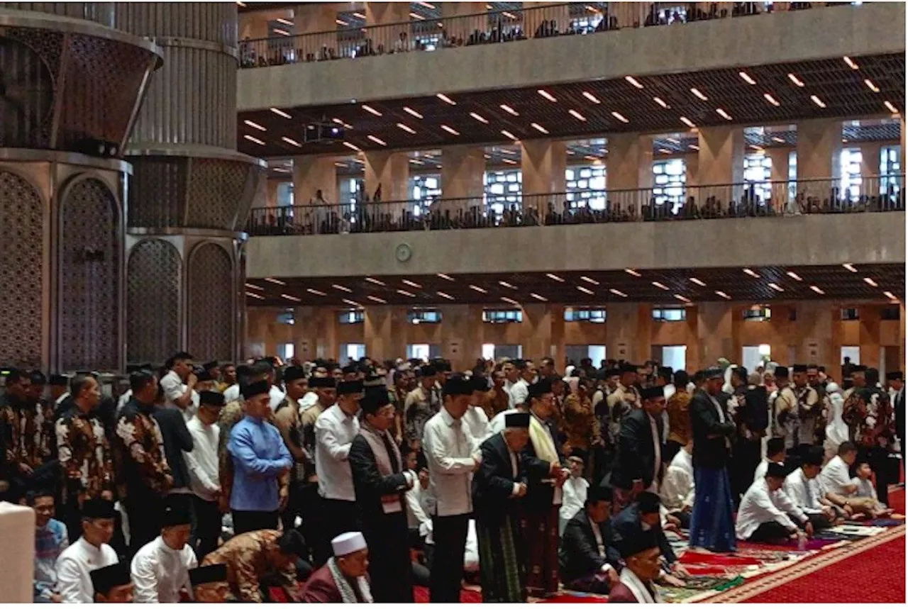 Presiden Jokowi dan Wapres Ma’ruf Amin Melaksanakan Salat Idulfitri di Masjid Istiqlal Jakarta