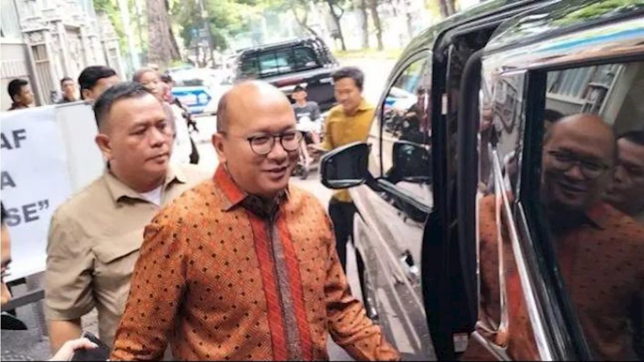 Hasto PDIP Ungkap Isi Pertemuan Ketua TKN dengan Megawati: Mas Rosan Kagum dengan Semangat Juang Ibu