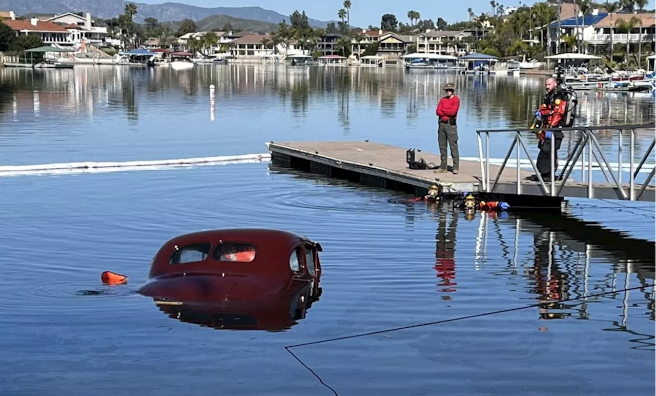 During proud owner’s photo shoot, classic car rolls down ramp into California lake