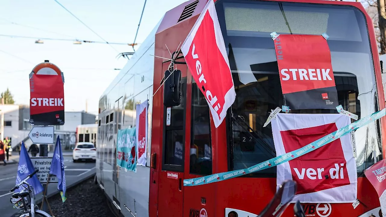 Nordrhein-Westfalen: Urabstimmung zu Nahverkehrsstreik: Verdi verkündet Ergebnis