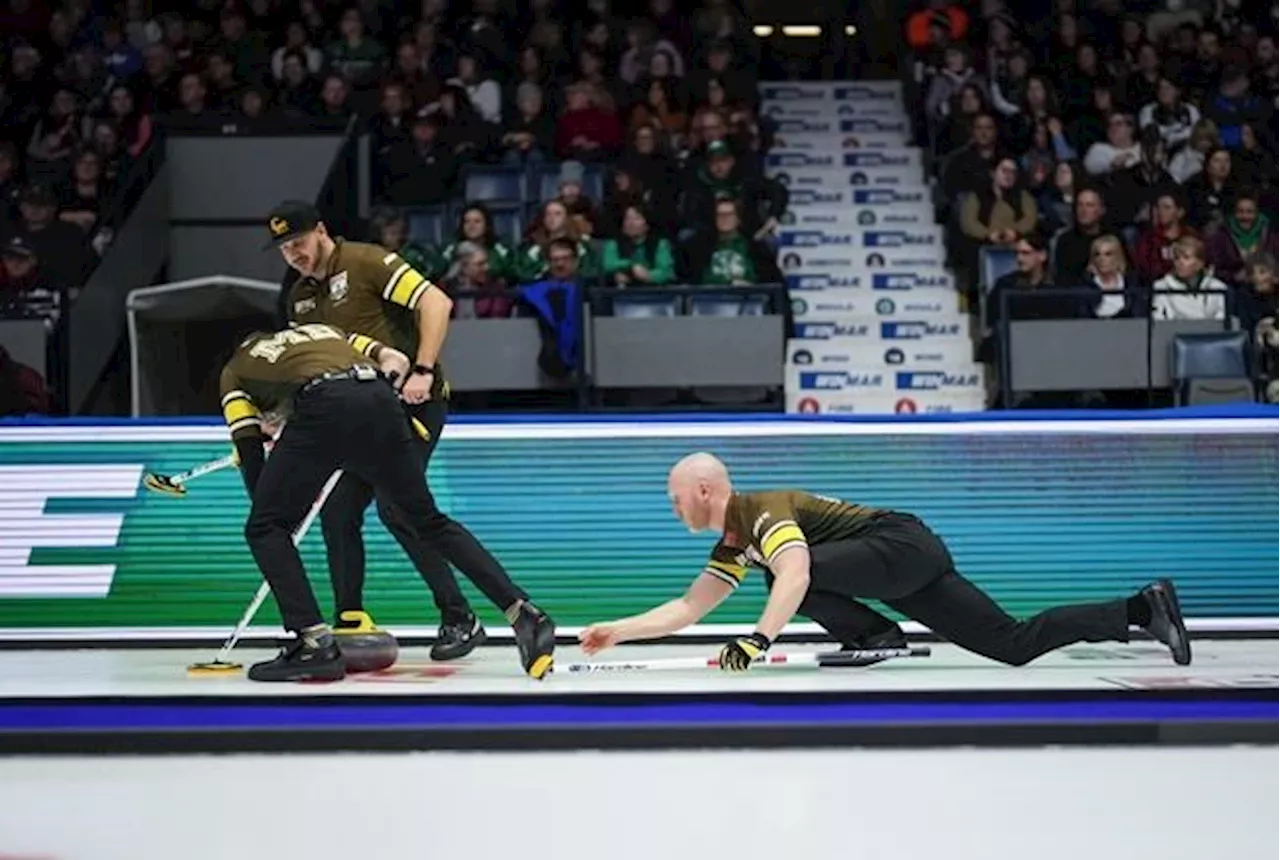 Jennifer Jones and Brad Jacobs bounce back with wins at Grand Slam of Curling